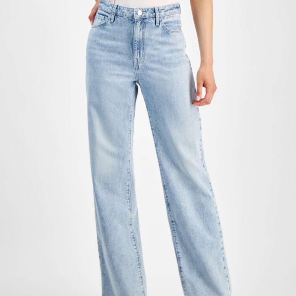 GUESS high-rise straight jean in light blue - size 28
